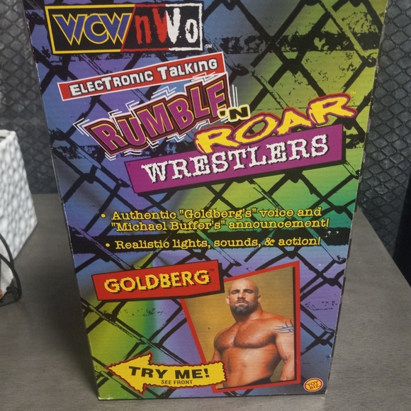 1999 Toy Biz WCW NWO Rumble N Roar Wrestler Goldberg Figure - Picture 7 of 8
